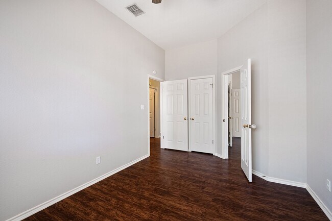 Building Photo - Dream Home Alert in Pflugerville