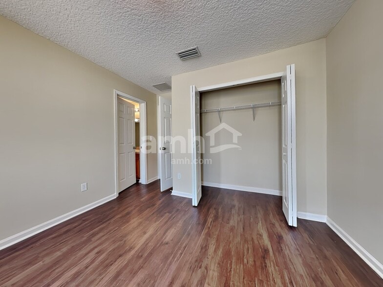 Building Photo - 8420 Candlewood Cove Trl