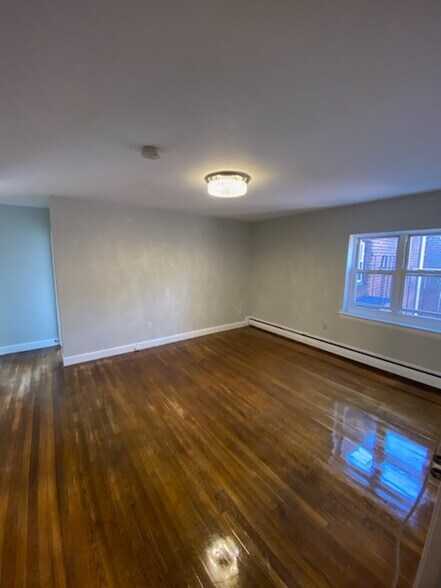 Building Photo - 45 Selkirk Rd