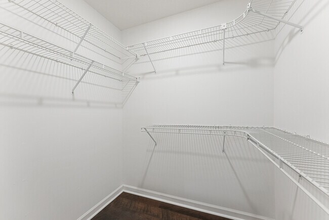 Building Photo - 103 Springview Ln