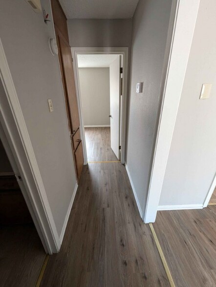 Building Photo - 1303 Brown Dr