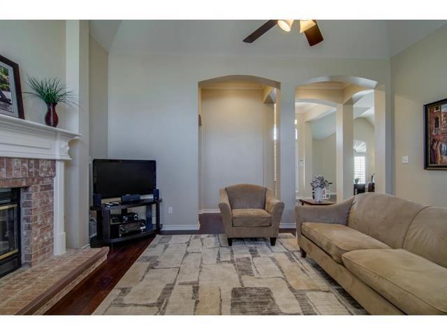 Building Photo - 10310 Mallory Dr
