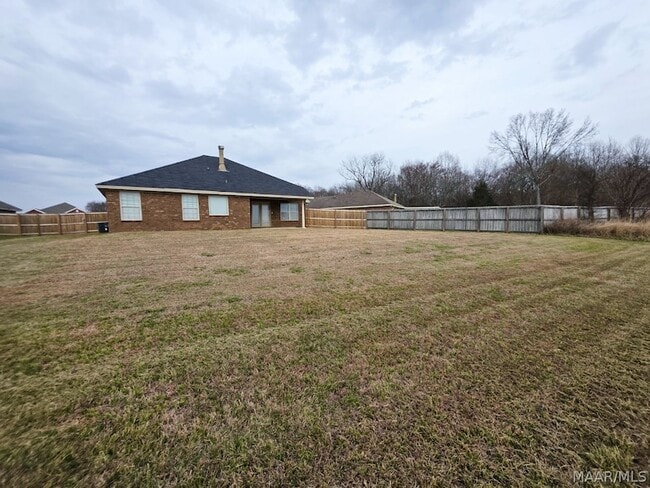 Building Photo - 6136 Old Post Lane