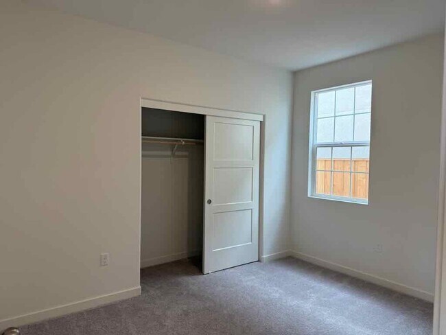 Building Photo - Brand New Home in Elk Grove. 4 Bed/3Bath