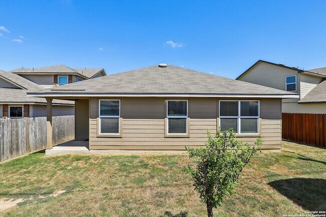 Building Photo - 6906 Quantum Lp