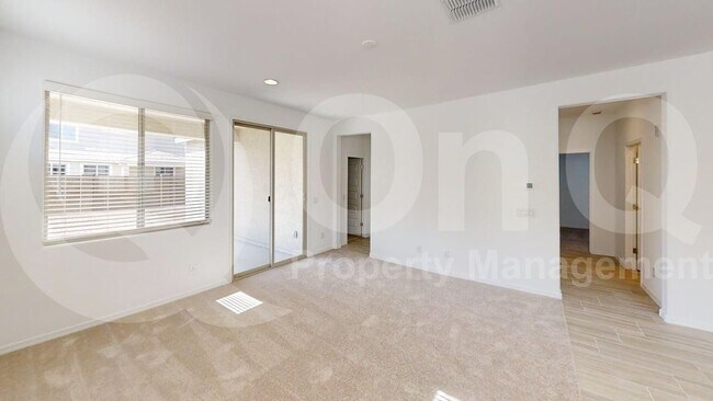 Building Photo - 8818 W Pasadena Ave