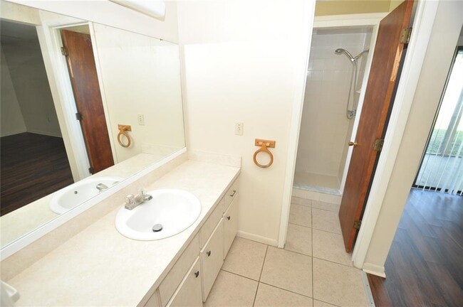 Building Photo - 145 Shannon Dr