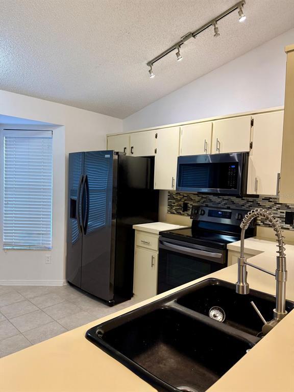 Building Photo - 8143 Chelsworth Dr