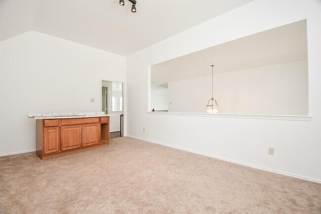 Building Photo - 11110 Oriole Creek Ln