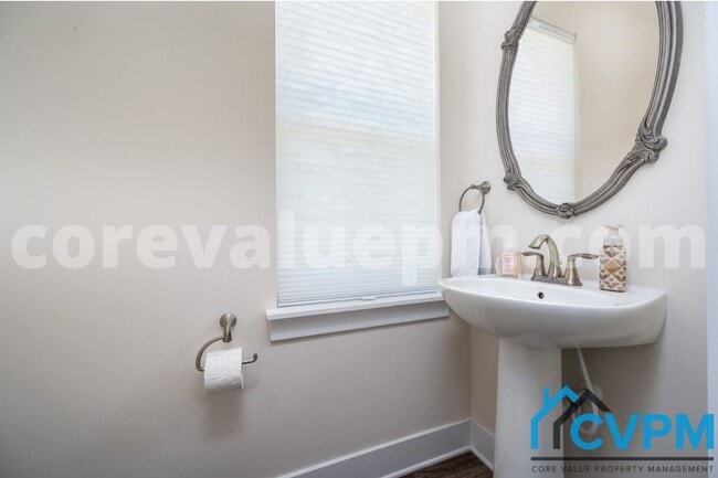 Building Photo - 2542 Buckthorn Dr