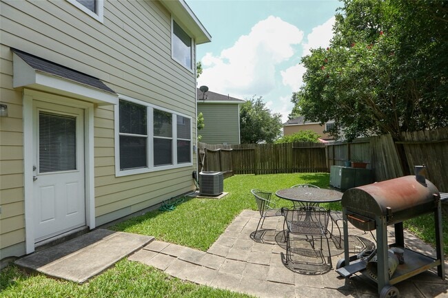 Building Photo - 17511 Bering Bridge Ln