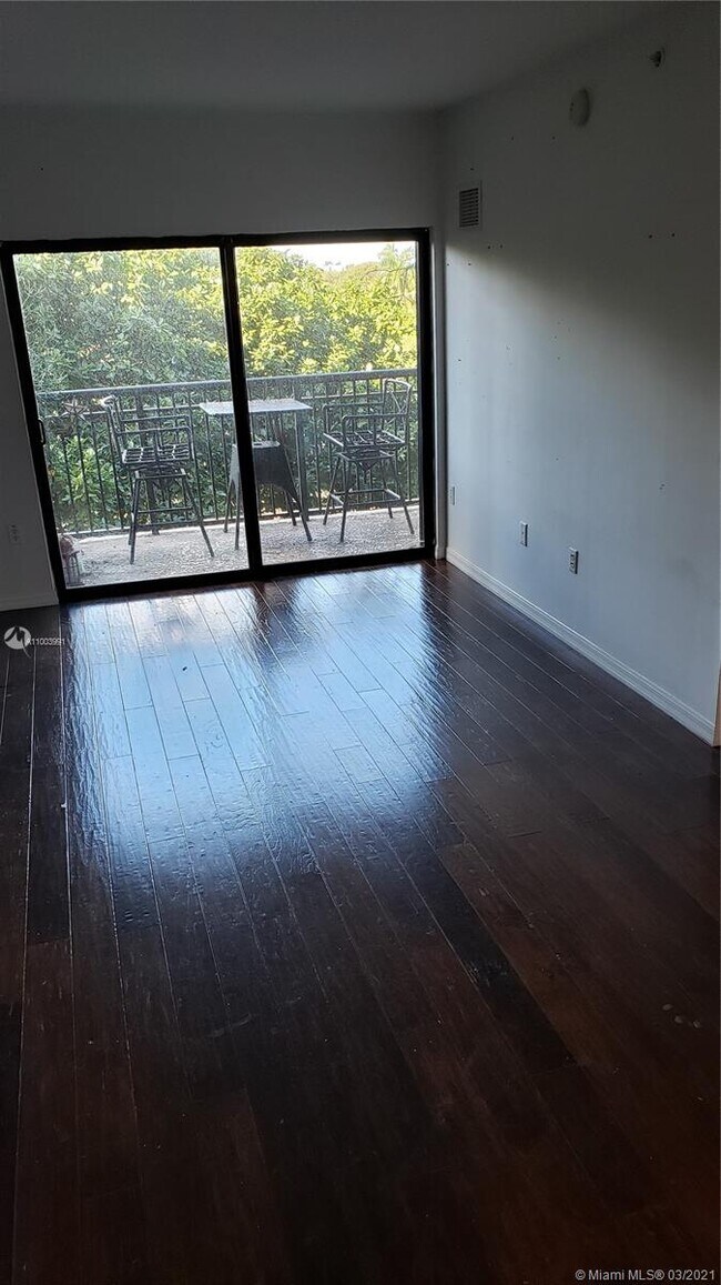 Building Photo - 3530 SW 22nd St