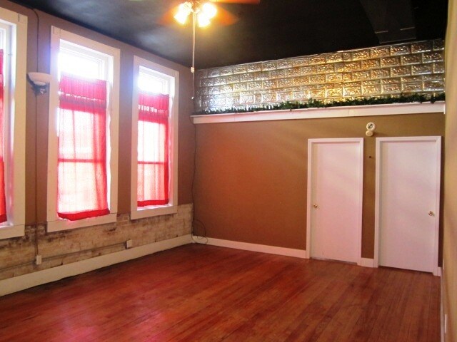 Livingroom - 43 N 3rd St