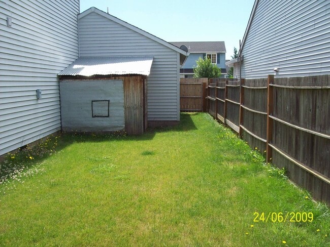 Building Photo - 2257 SW Barber Ln