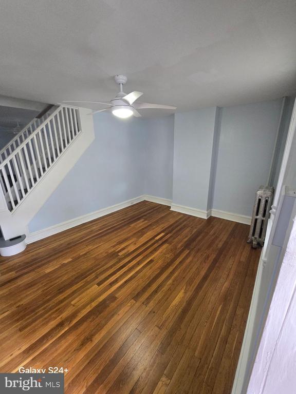 Building Photo - 462 New Elm St