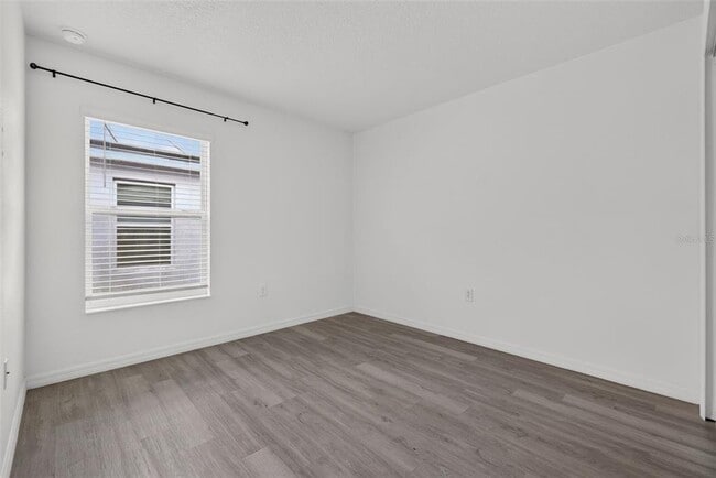 Building Photo - 1097 Augustus Dr