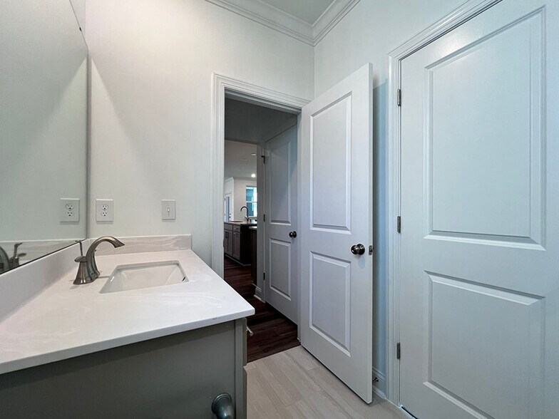 Building Photo - 876 Cassa Clubhouse Way