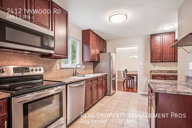 Building Photo - 2412 Ivywood Rd