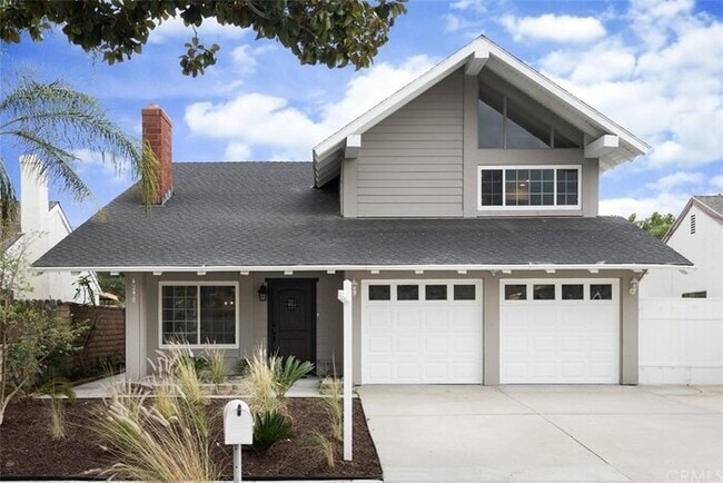 Building Photo - Impeccable 4BR 2.5BA Home with Pool, Near ...