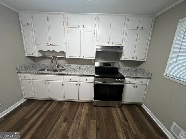 Building Photo - 8107 Cardav Ct SE