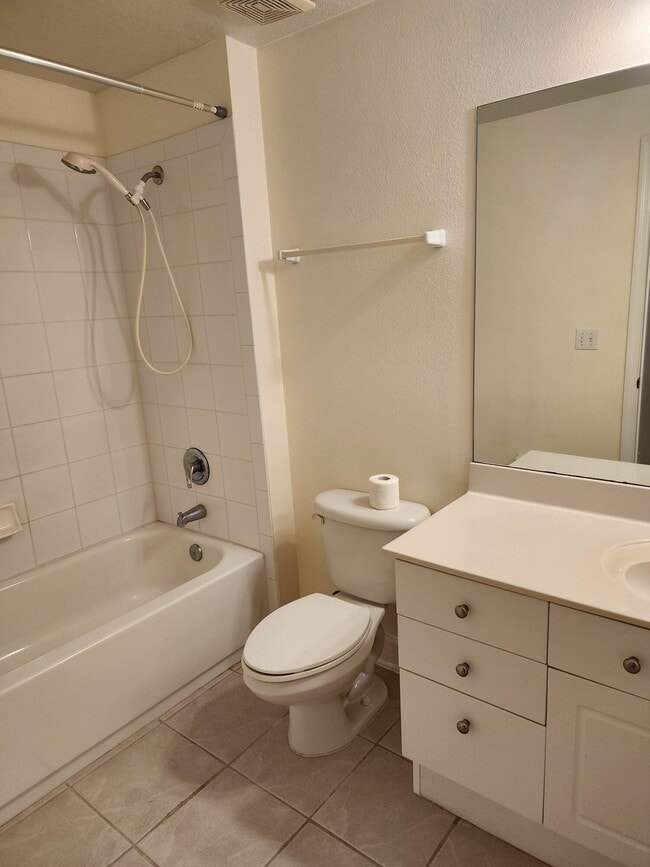 Building Photo - 170 Portside Ave