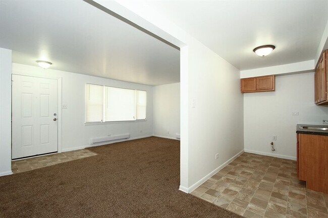 Building Photo - 8345 S Drexel Ave