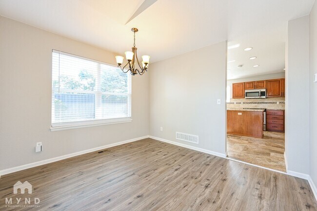 Building Photo - 19609 E Elk Creek Dr