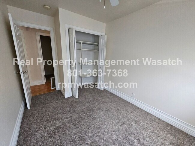 Building Photo - 8051 Copperfield Pl