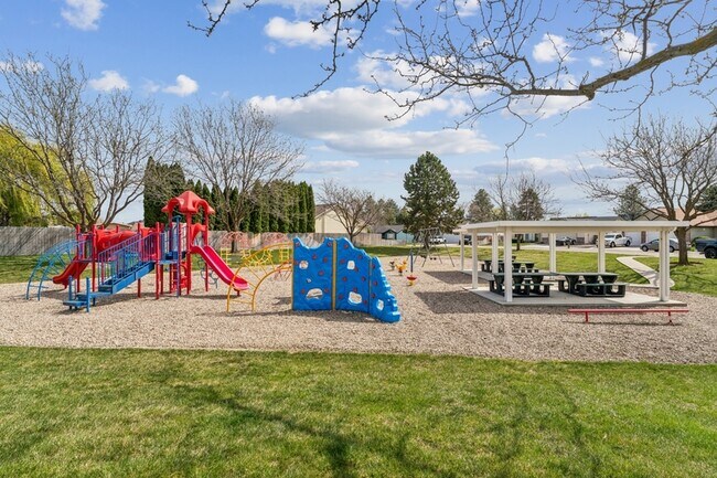 Building Photo - 12566 W Norristown St