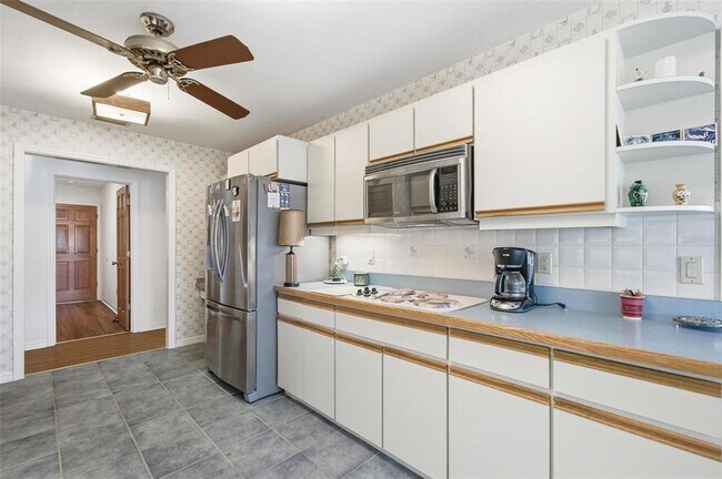 Building Photo - 24 Chippeway Ct