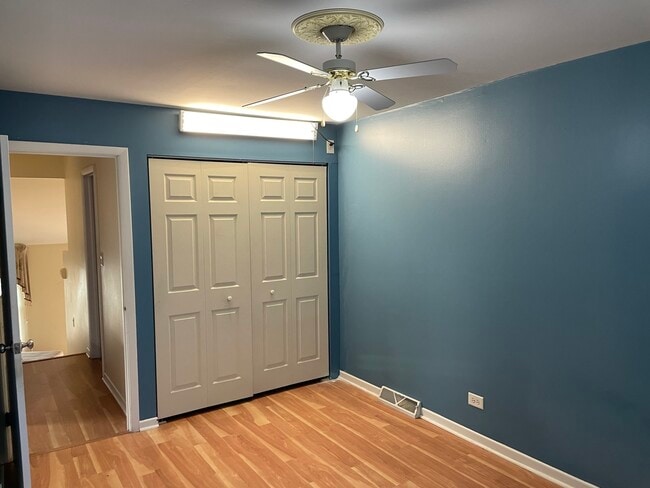 Building Photo - 9137 Barberry Ln