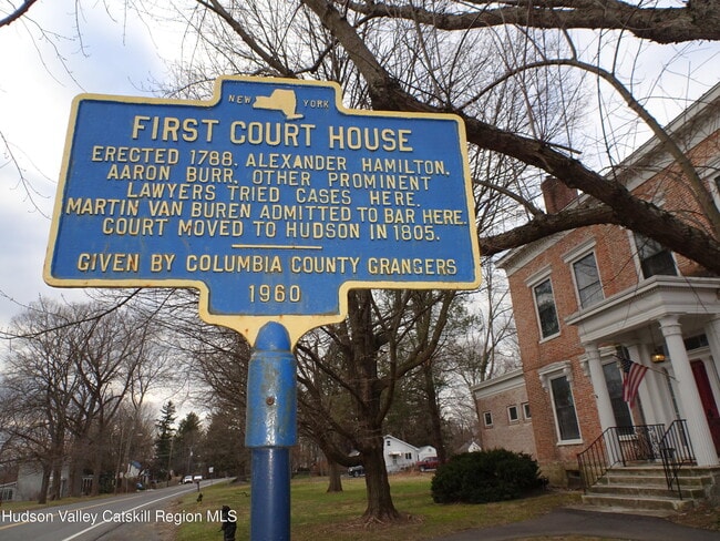 Building Photo - 5 Old Ln