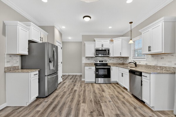 Building Photo - 525 Low Country Ct