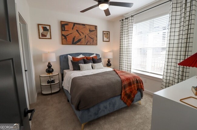 Building Photo - 305 Collins Industrial Way