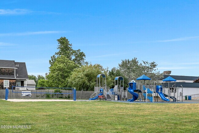 Building Photo - 3 Monmouth Pl