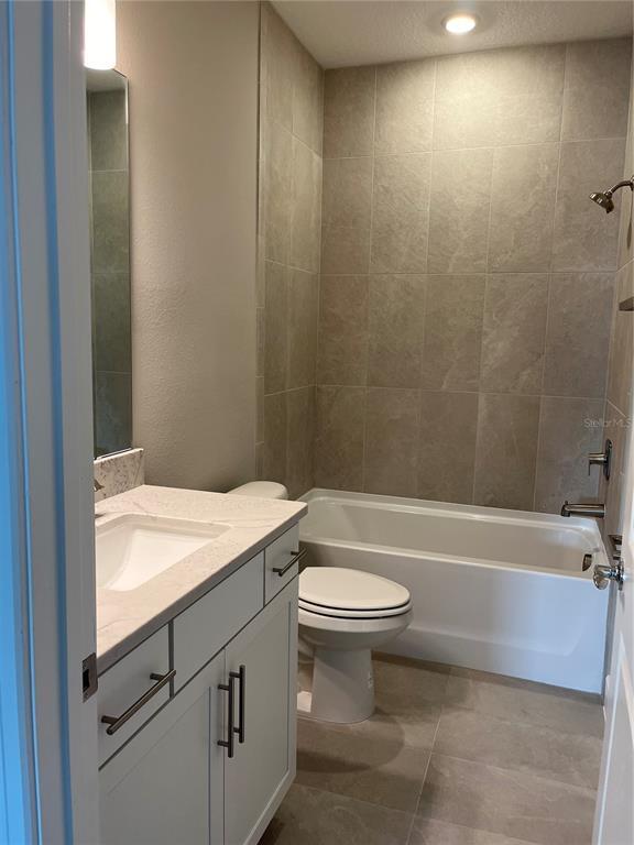 Building Photo - 3012 Polaris Dr