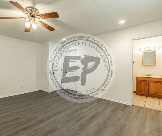 Building Photo - 140 County Rd 1604