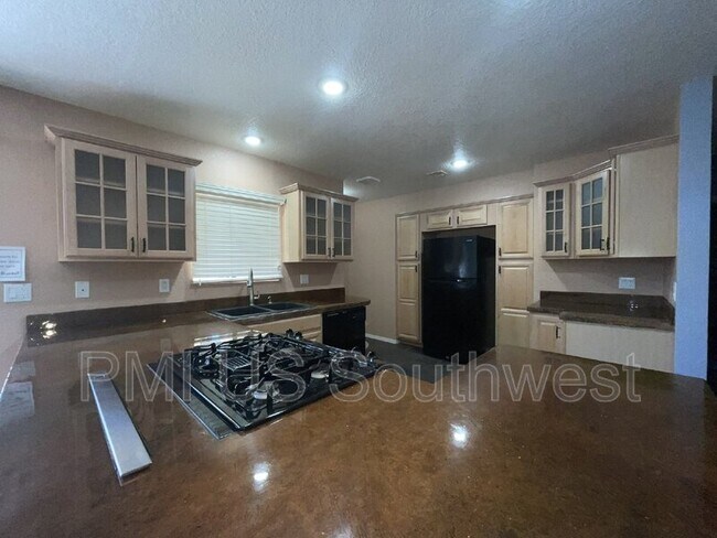 Building Photo - 1394 Mirada Dr
