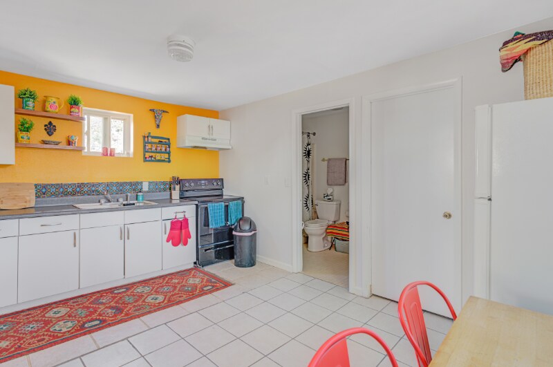 Primary Photo - 4448 E Timrod St