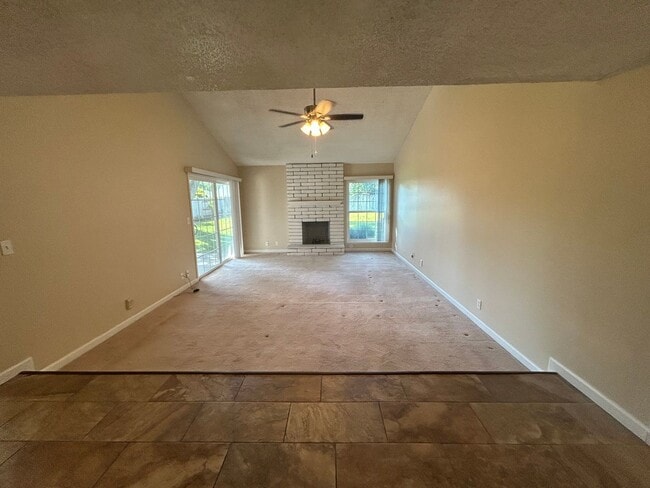 Building Photo - 670 Northwood Dr