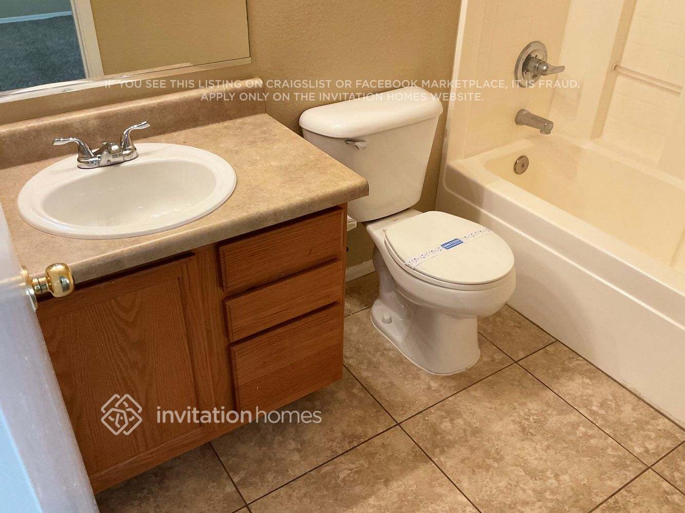 Building Photo - 9537 W Monte Vista Rd