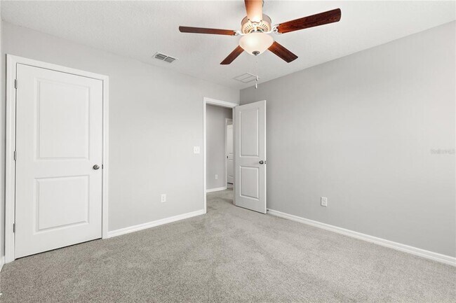 Building Photo - 10217 Summer Kiss Ave