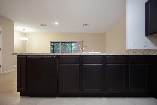 Building Photo - 467 Arbor Lakes Dr