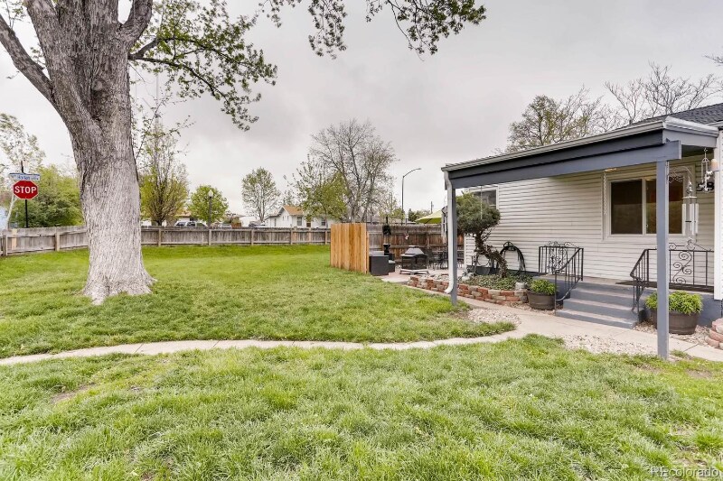 Building Photo - 5875 W 39th Ave