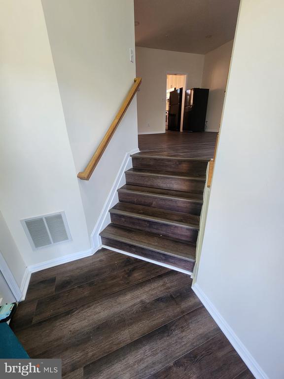 Building Photo - 14120 Silver Teal Way