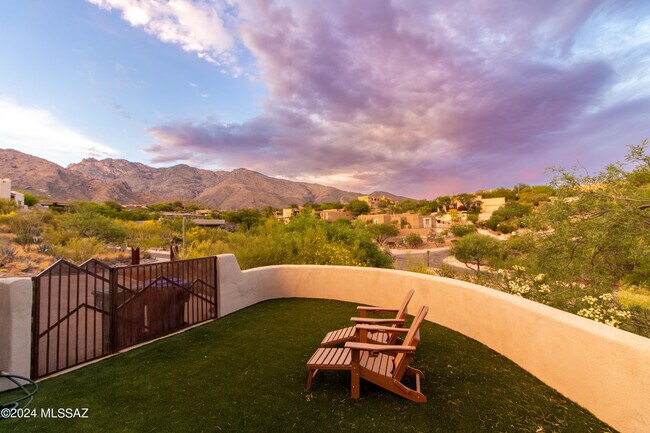 Building Photo - 6269 N Paseo Valdear