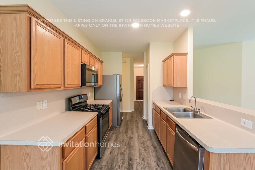 Building Photo - 15519 Riford Dr