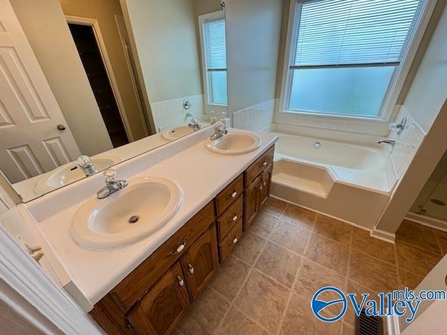 Building Photo - 194 Topaz Rd