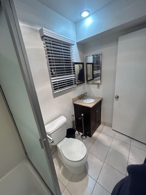 Building Photo - 4000 W Victory Blvd