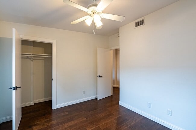 Building Photo - Urban Charm Meets Modern Living in the Heart of East Austin!